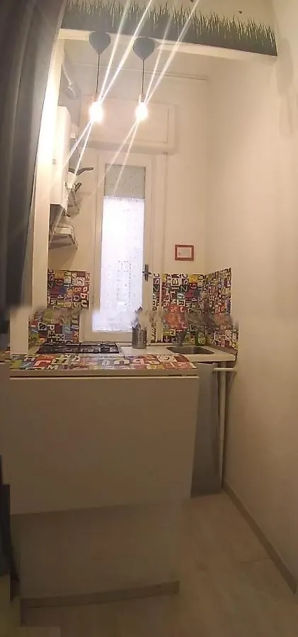 Milan White Apartment Close To The Metro